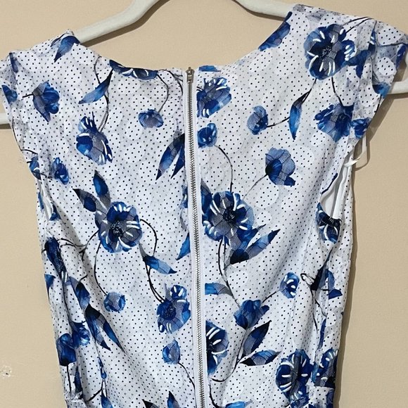 NWT Floral Print Fit and Flare Lined Mini Dress Small NWT - Picture 9 of 16